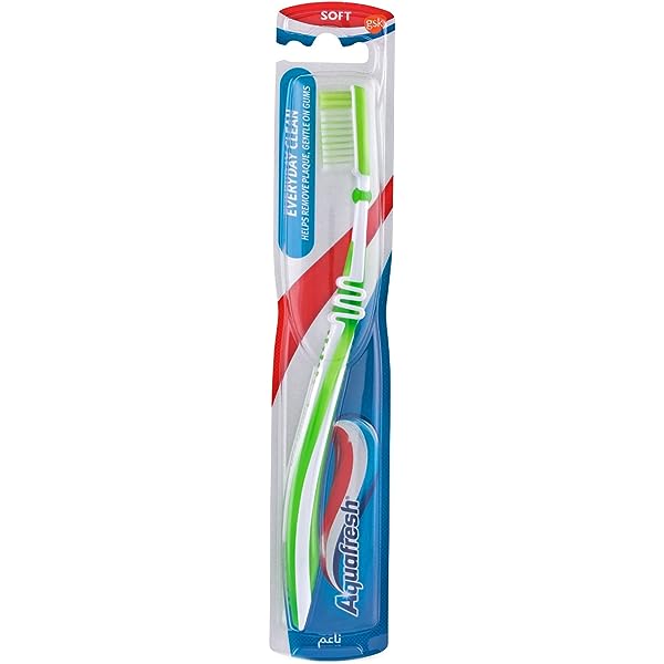 Aquafresh Everyday Clean Soft Toothbrush